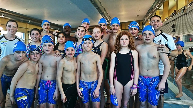 Nadadores cadetes del CN Dénia