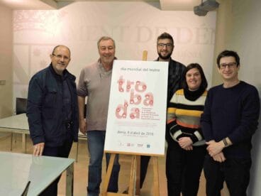 presentacion del dia mundial del teatro en denia