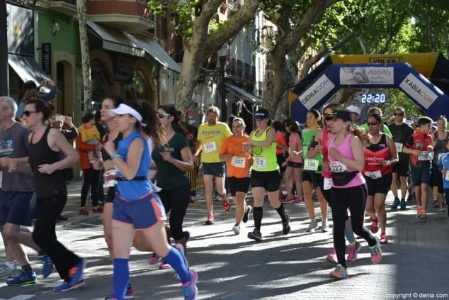 037 3a marcha solidaria a favor del cee raquel paya salida de corredores