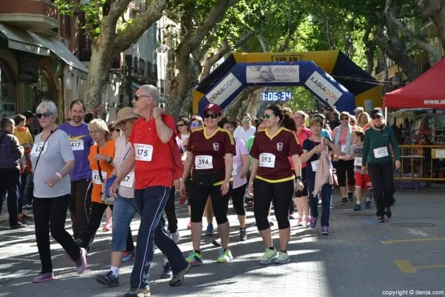 040 3a marcha solidaria a favor del cee raquel paya salida de caminantes