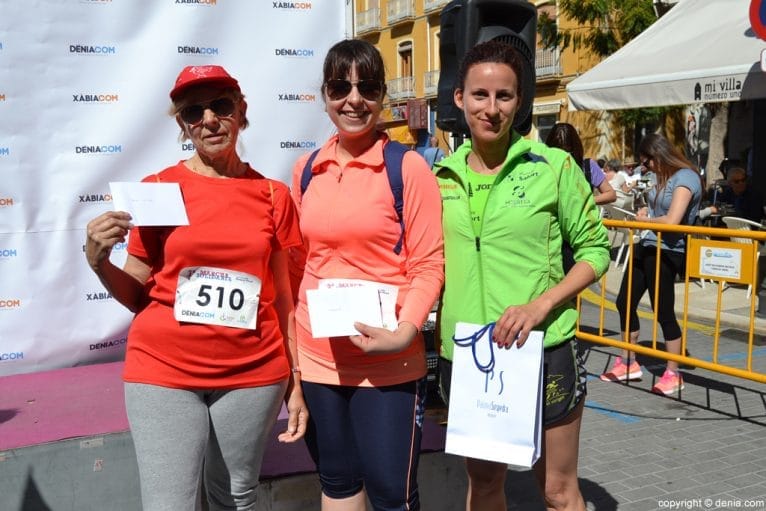 Entrega de premios 3º Marcha Solidaria Raquel Payà - Varias ganadoras
