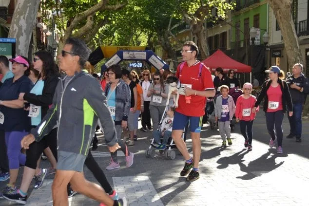 051 3a marcha solidaria a favor del cee raquel paya salida de caminantes