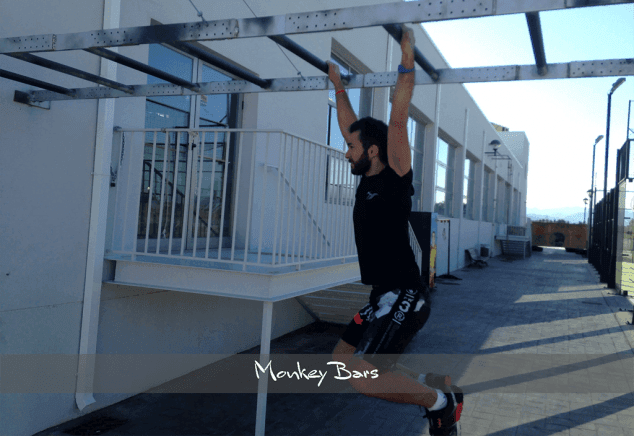 El Centro Deportivo Dénia cuenta con la novedosa actividad del 'Spartan SGX' 5 06monkey bars centro deportivo denia