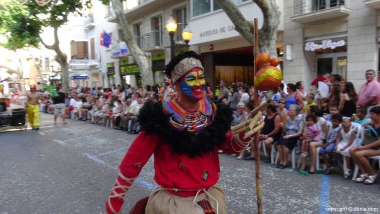 Carrozas Dénia 2015 - Comparsa Baix la Mar