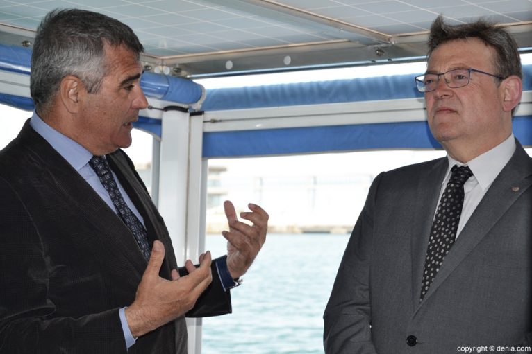Inauguración del nuevo paseo del puerto de Dénia - Ximo Puig y Adolfo Utor