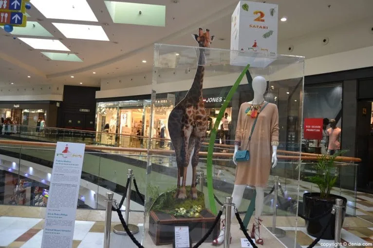Spring Fashion Shopping Portal de la Marina - Escaparate