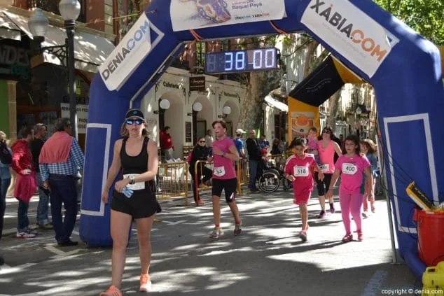 298 3a marcha solidaria a favor del cee raquel paya llegada a meta
