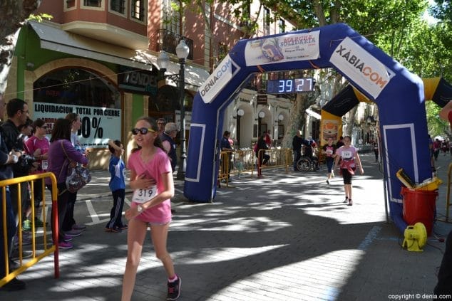 307 3a marcha solidaria a favor del cee raquel paya llegada a meta