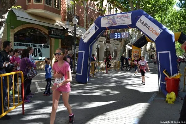 307 3a marcha solidaria a favor del cee raquel paya llegada a meta