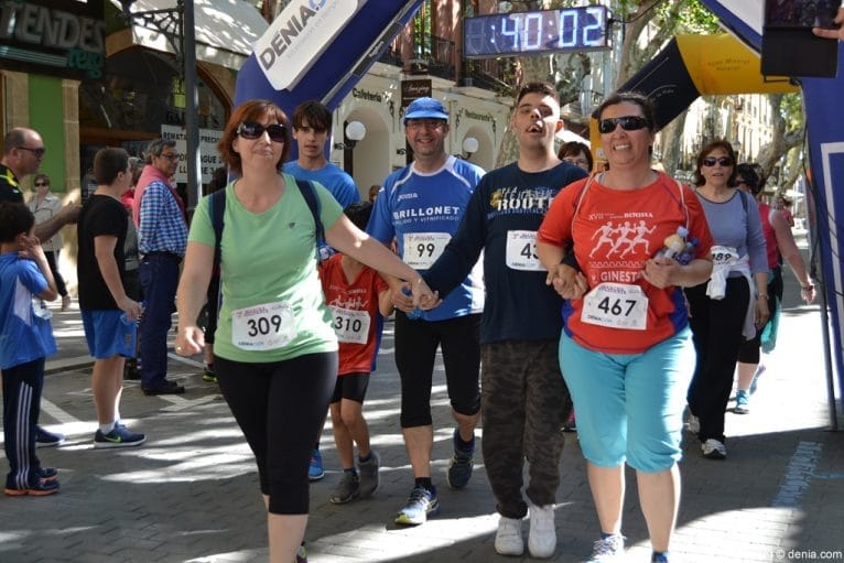 3ª Marcha Solidaria a Favor del CEE Raquel Payà - Llegada caminantes