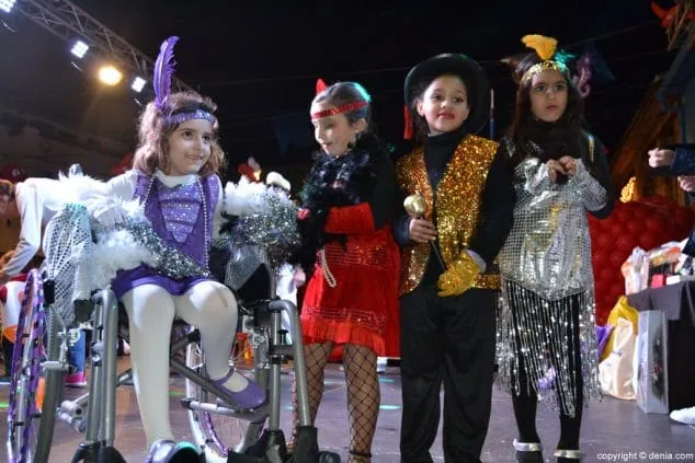 47e Denia kindercarnaval 2016 parade van deelnemers