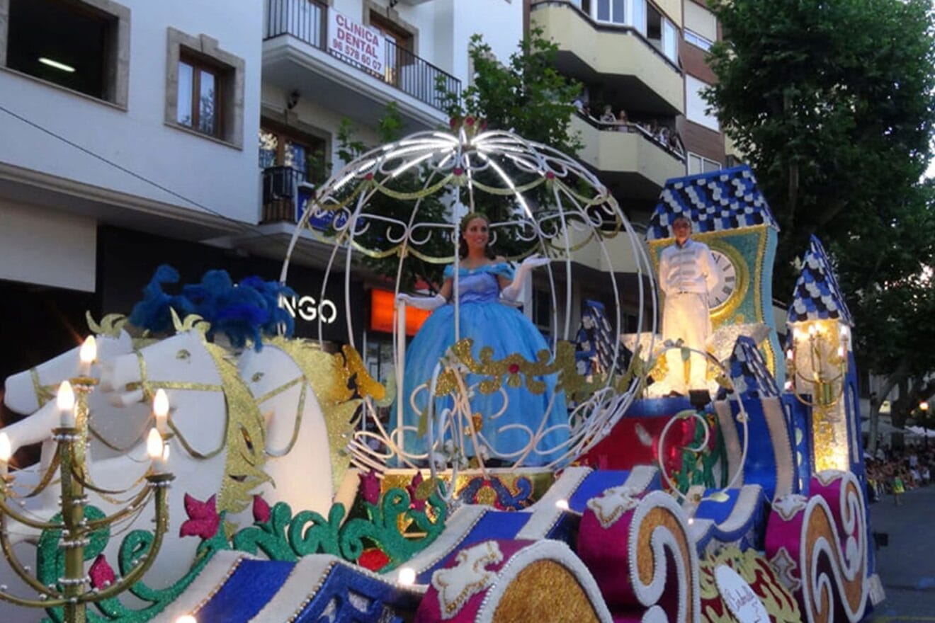 Carrozas Dénia 2015 - Carroza de Les Roques