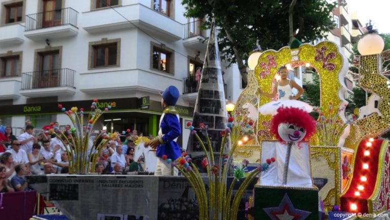 Carrozas Dénia 2015 - Carroza infantil París Pedrera