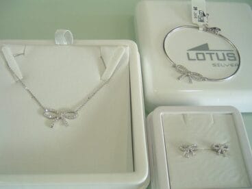 Conjuntos de Comunión Joyería-Relojería Bonilla y Argent Showroom