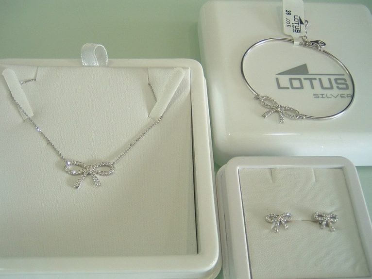 Conjuntos de Comunión Joyería-Relojería Bonilla y Argent Showroom