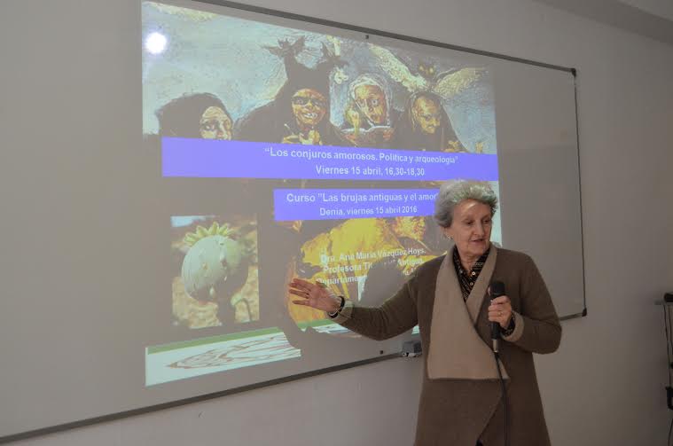 Curso sobre brujas en la UNED de Dénia