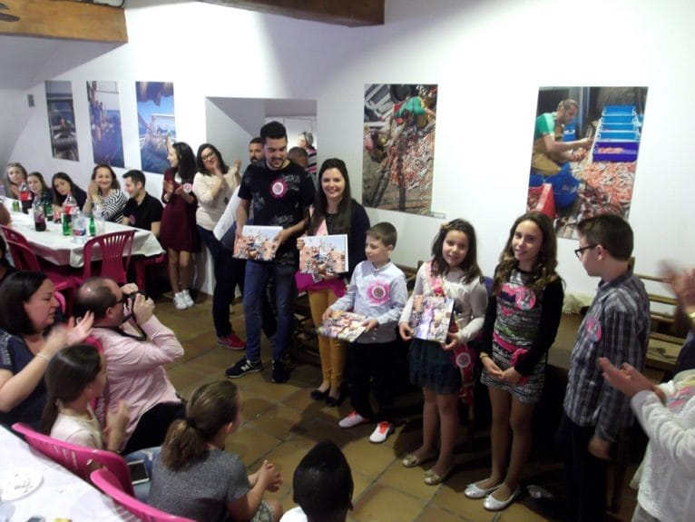 Entrega de álbumes