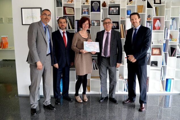 entrega del distintivo umivale a marina salud