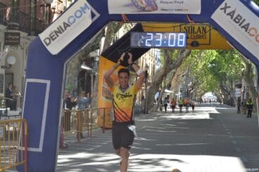 fran lopez entrando en meta