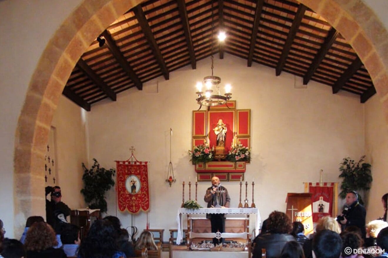 Interior de la ermita de Santa paula de Dénia