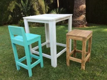 mesa de hola cara cola