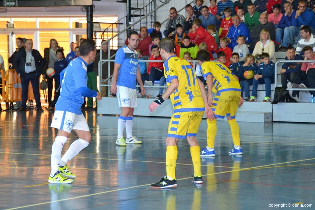 Momento del partido entre el Dénia Futsal y el Navalmoral
