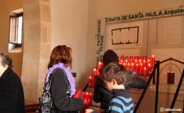 ofrenda de cirios a santa paula
