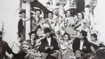 Primera carroza de la falla Centro – año 1949