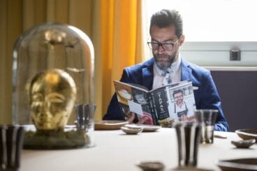 quique dacosta presenta un libro de tapas