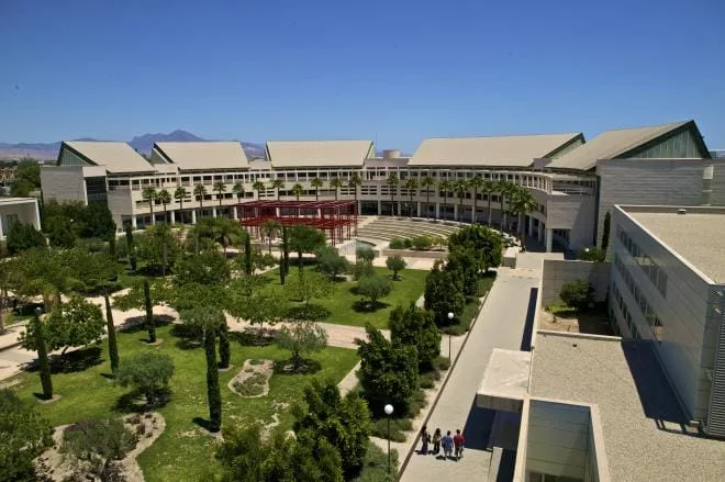 Universidad de Alicante