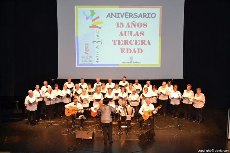 Celebración de los 15 años de las Aulas de la Tercera Edad - Actuación de la Coral del Hogar de Jubilados