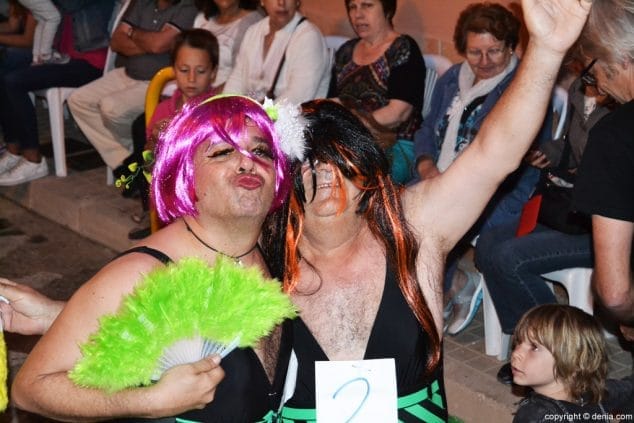 11 fiestas santissima trinitat denia dansa grotesca