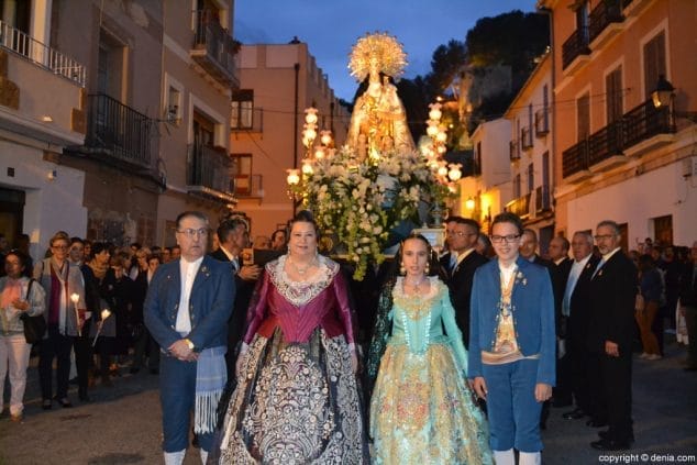 27 procesion de la mare de deu dels desemparats falla baix la mar