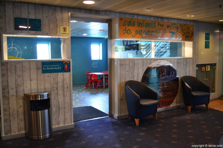Presentación ferry Dénia Ciutat Creativa - Zona infantil El bancalet