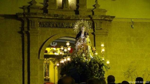 45 procesion de la mare de deu dels desemparats entrada en la iglesia