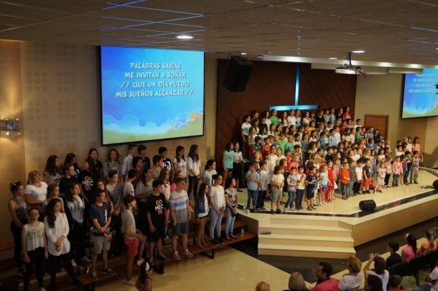 Los niños protagonizaron el Día de la Familia en el colegio Alfa & Omega 9 himno del colegio alfa omega