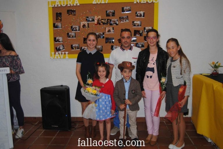 Junta Local Fallera en la treta infantil del Oeste