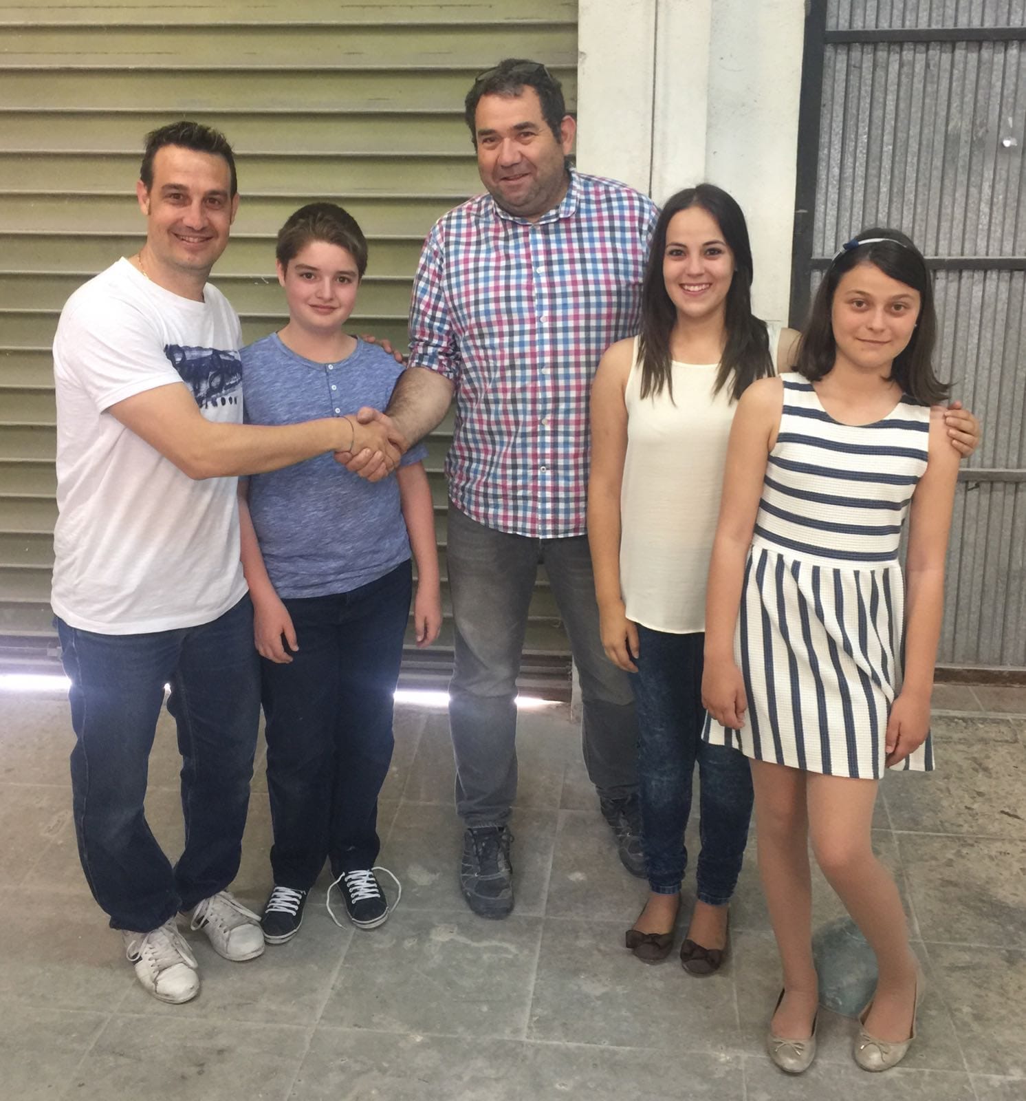 La falla Saladar renueva a sus artistas para el próximo año 2 La falla salada renueva con Bernardo Estela