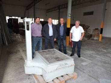 manolo noguera dona una bascula de pasa