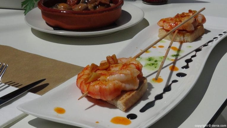 Pincho gambas Taperia Perla Negra