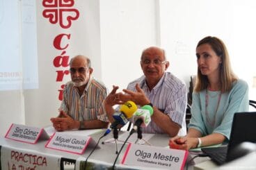 presentacion de la memoria caritas 2015 en denia