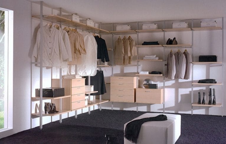 Ropa ordenada Carpintería Fusta Benissa