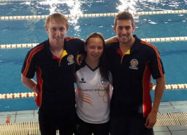 sara vazquez junto a dos companeros de la universidad de valencia