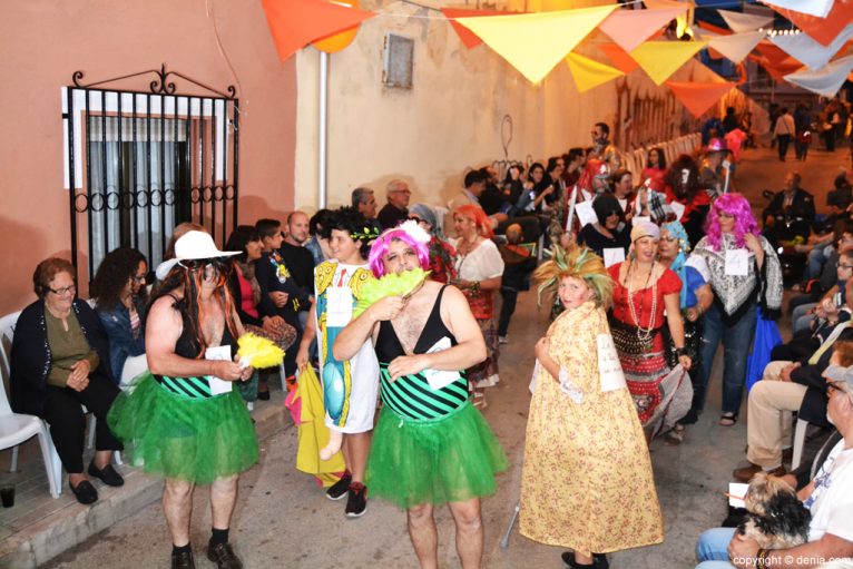 Festivities Santíssima Trinitat Dénia - parade of participants