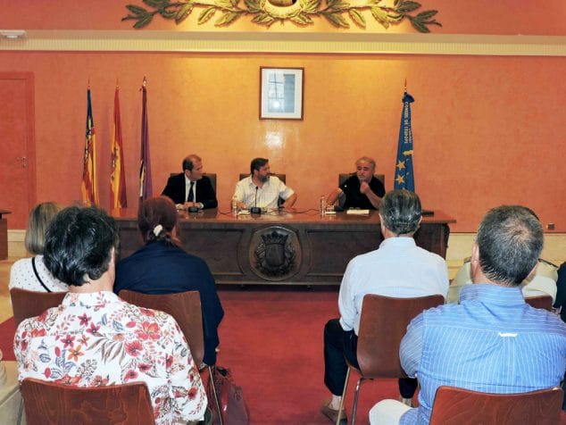 acto de inauguracion del ciclo de conferencias sobre la guerra