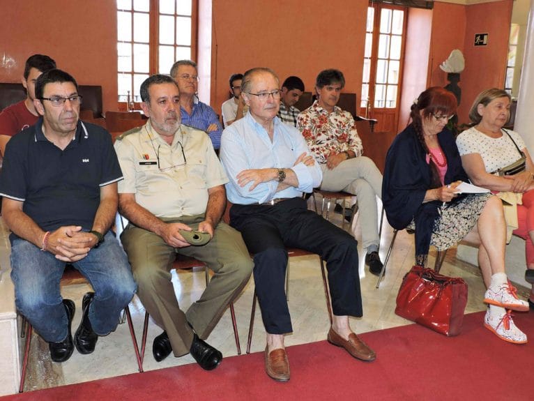 Asistentes a la presentación del ciclo de conferencias sobre la guerra