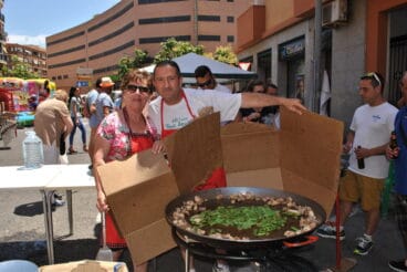 Concurso de paellas en la falla París Pedrera