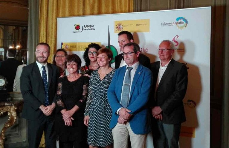 Dénia participa en el Día de la Tapa en París
