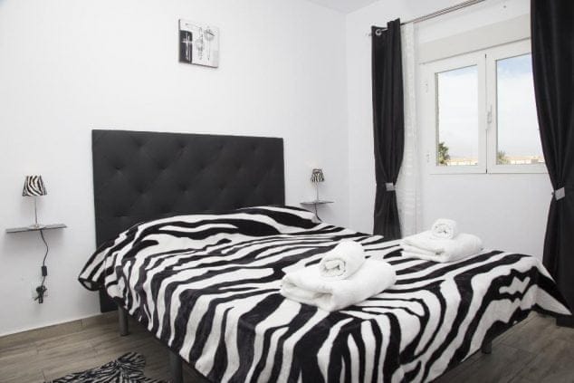dormitorio zebra en gavines quality rent a villa