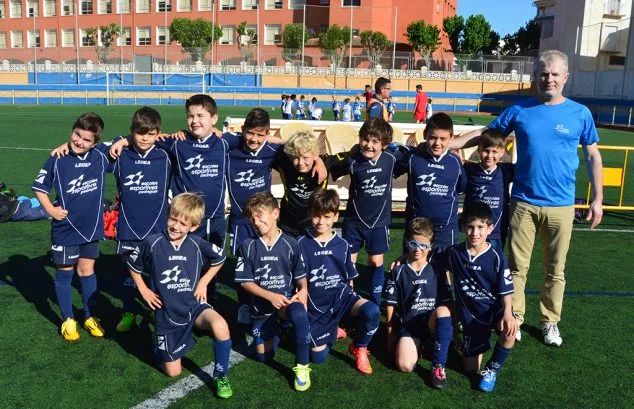 El 'V Memorial Juan Villalba' de fútbol 8 se lo llevó el Valencia CF 10 equipo de la emf pedreguer
